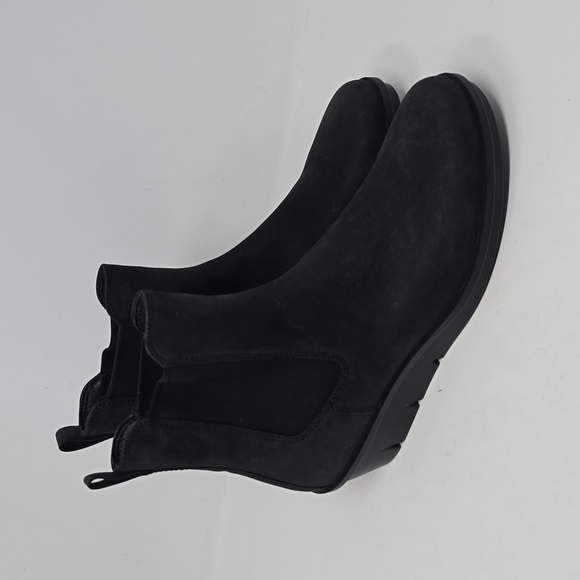 ECCO Women's Skyler Wedge Chelsea Hydromax Chelsea Boot Size 9-9.5 - Picture 3 of 6